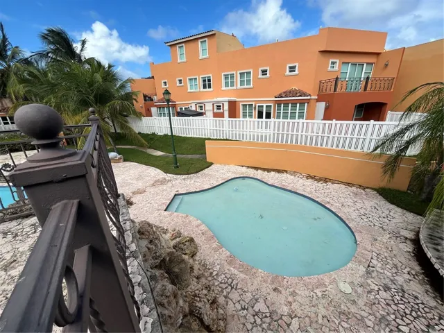 Kids pool