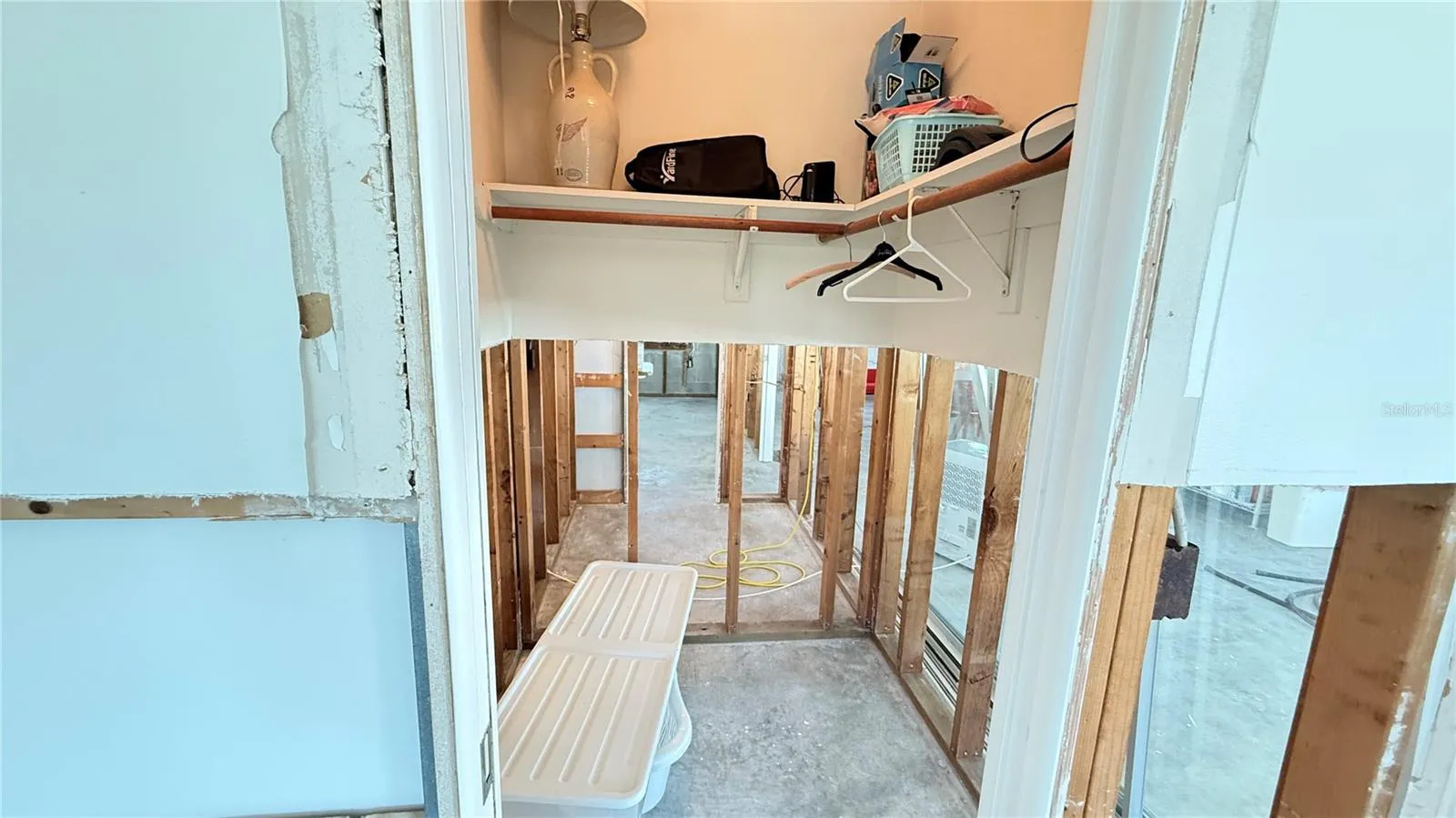 Canal bedroom walk in closet