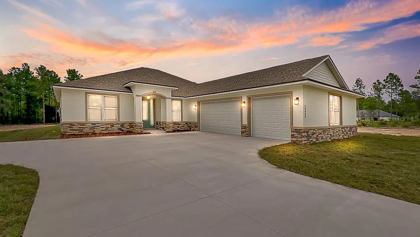 THE HAVEN 3- CAR GARAGE MODEL