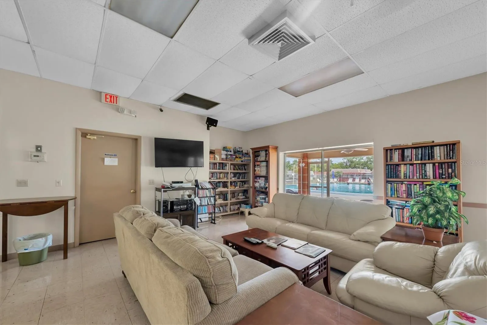 Clubhouse lounge