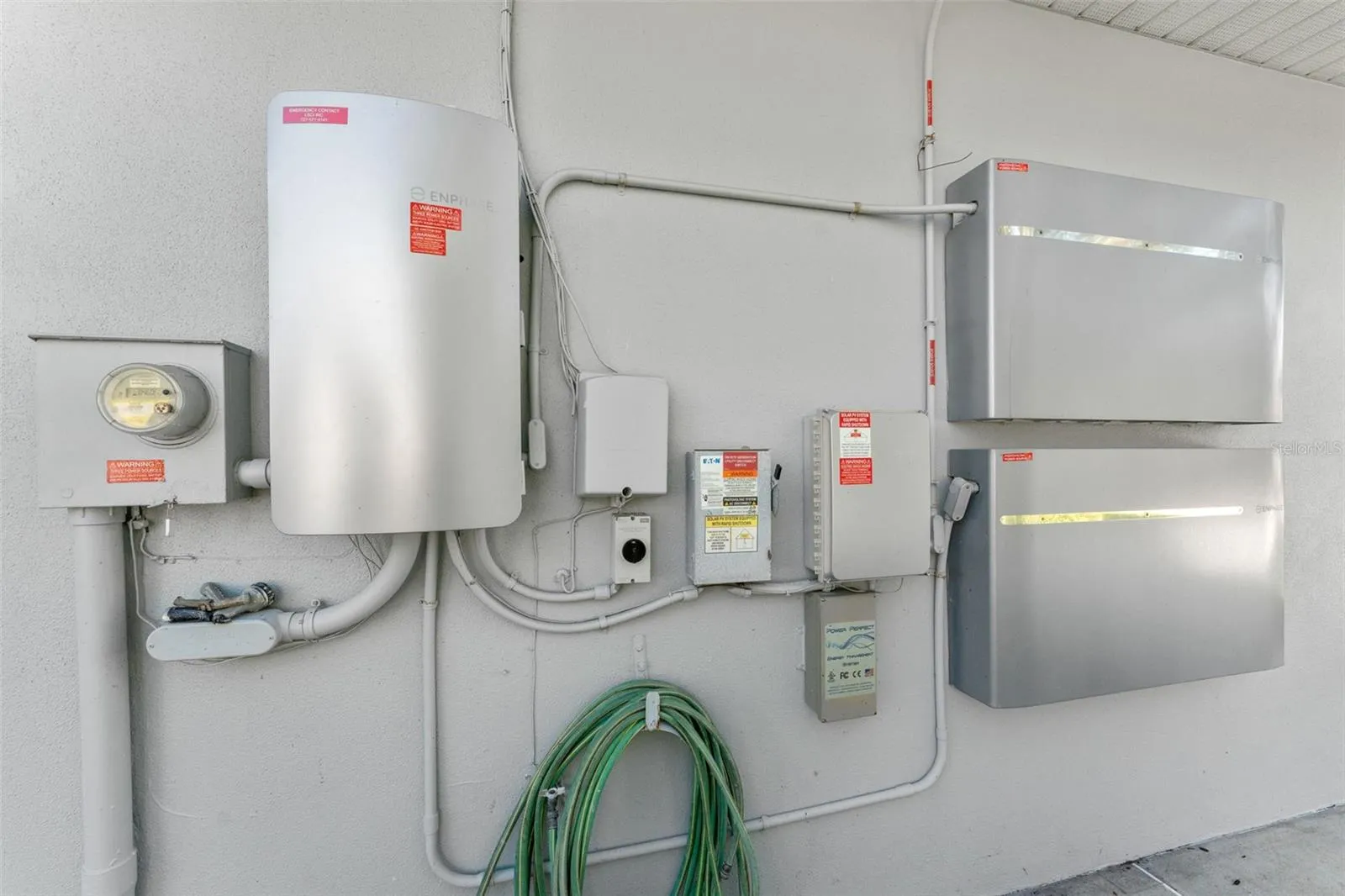 Paid-in-full solar panel system with battery backup