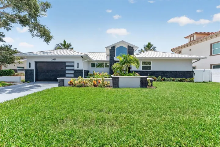 Welcome to 2936 68th Ave S in St. Petersburg