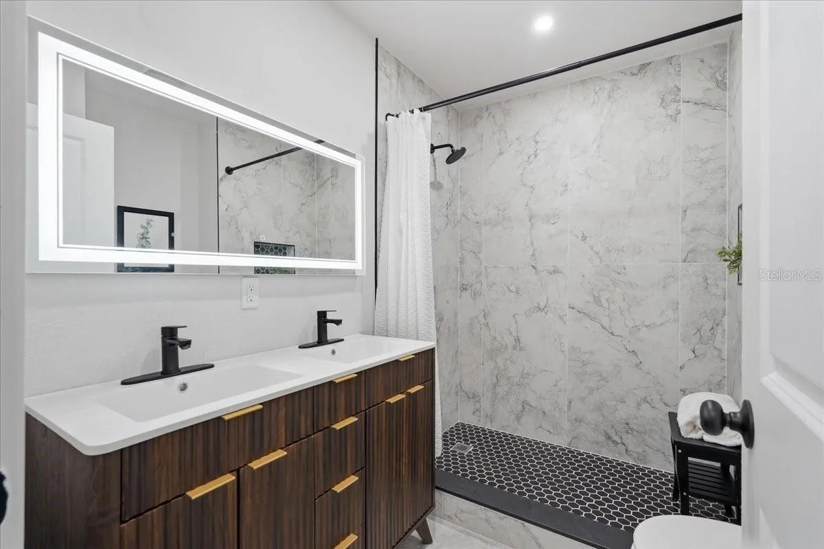 Primary Ensuite