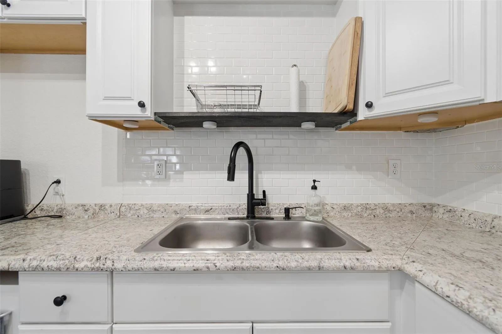 High Pressured Engineered Countertops