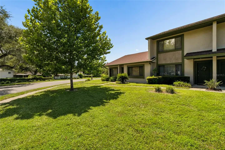 7803 Amberlea Ct Front Entrance