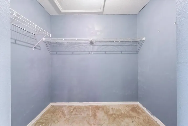 Walk in Closet