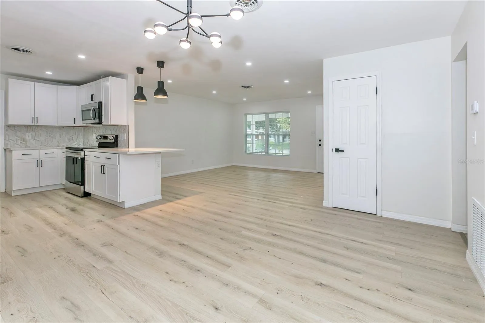 dining / living room