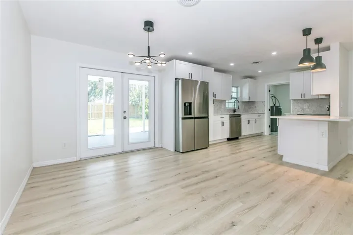 dining room / kitchen