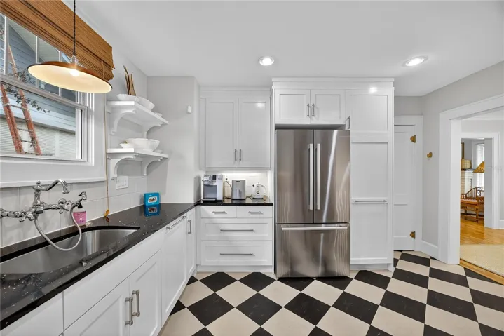 1170