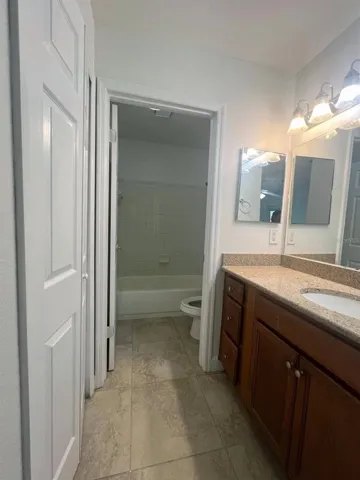 Master Bathroom2