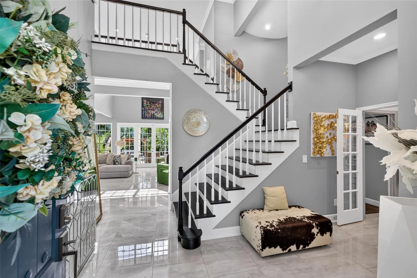 Entry/Foyer