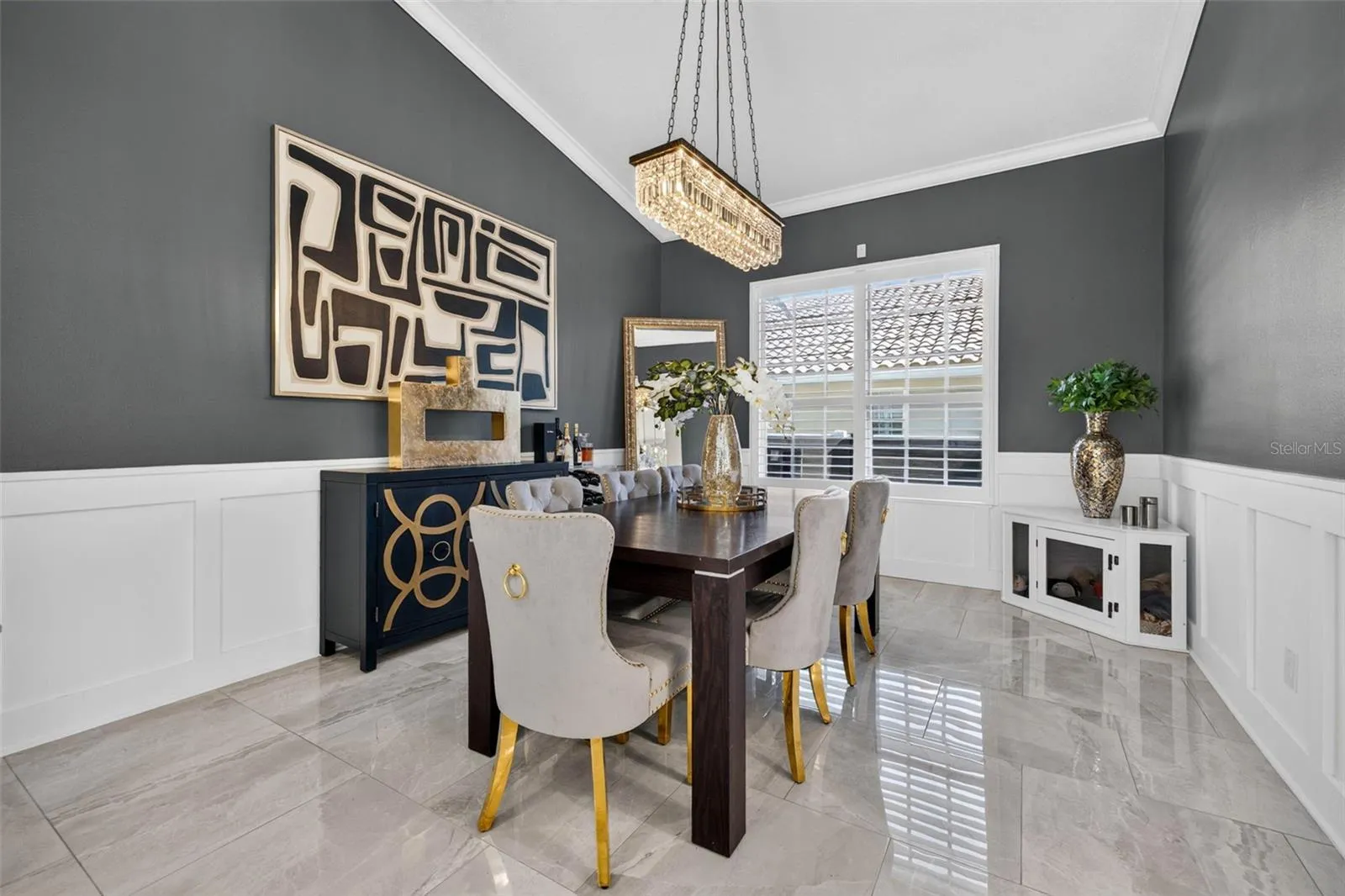 Formal dining
