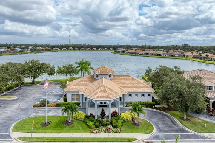 River Club community club