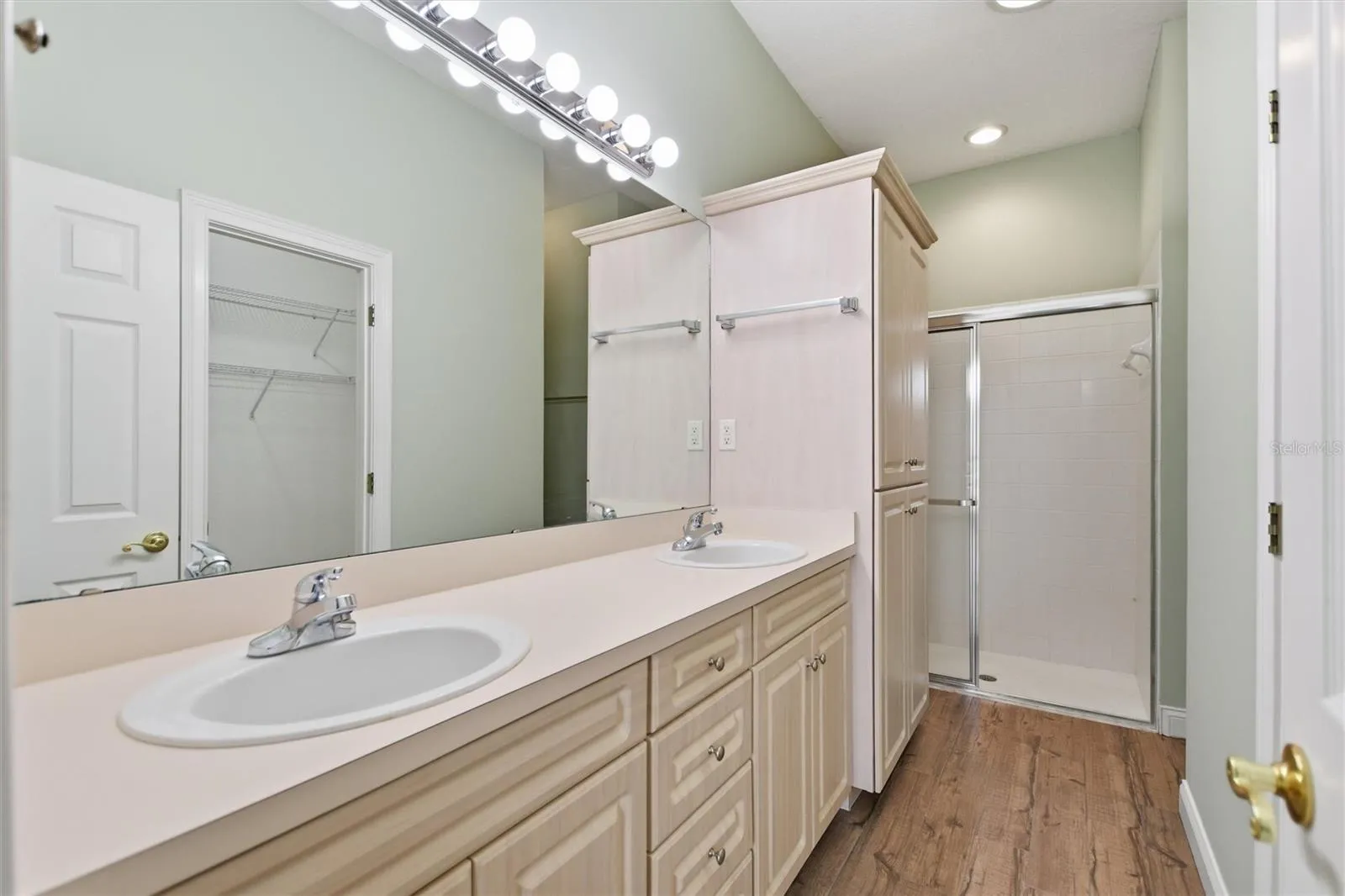 Primary full bath