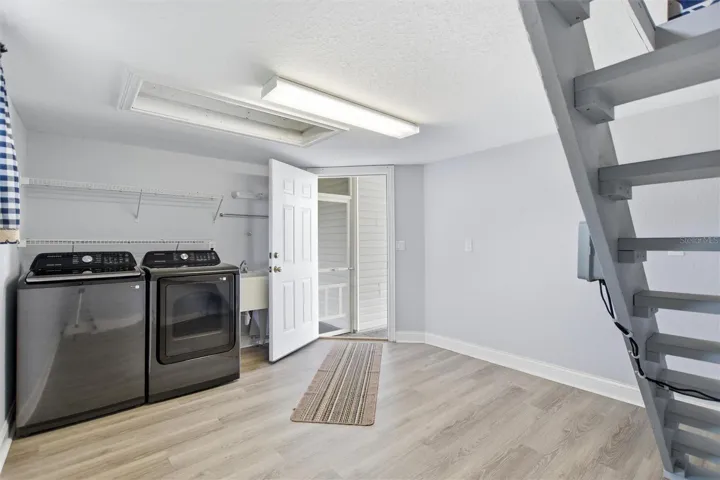 laundry room 12x13