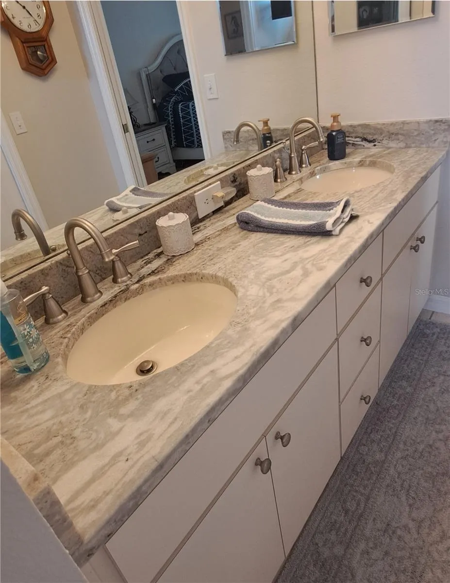 Master Bath - Granite Countertops