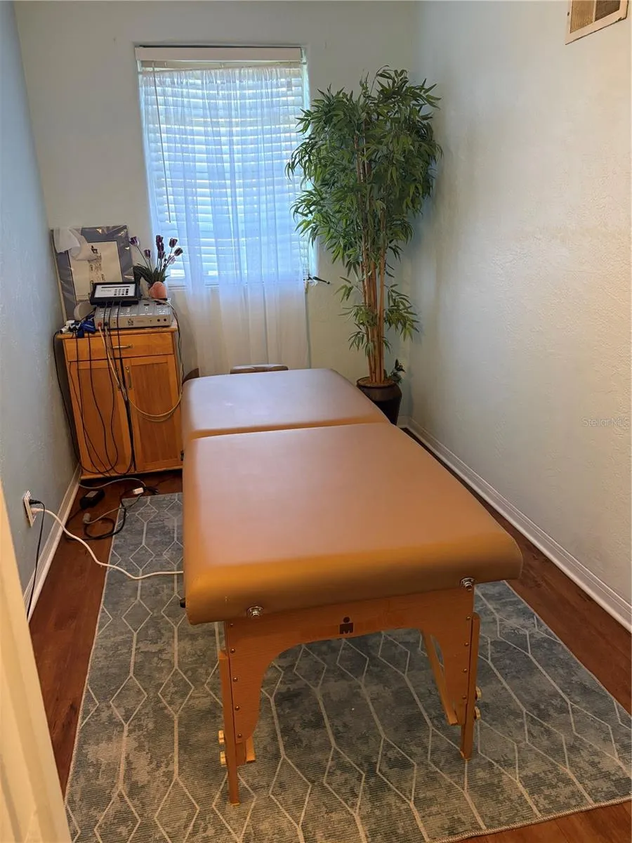 Office 1
