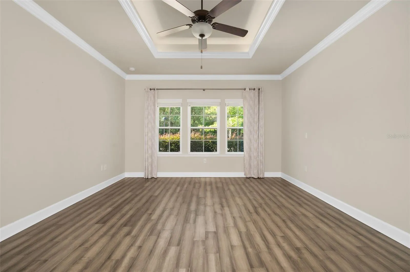 Spacious Primary bedroom on 1st floor