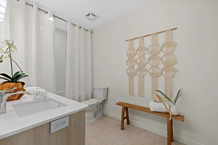 En-suite bathroom