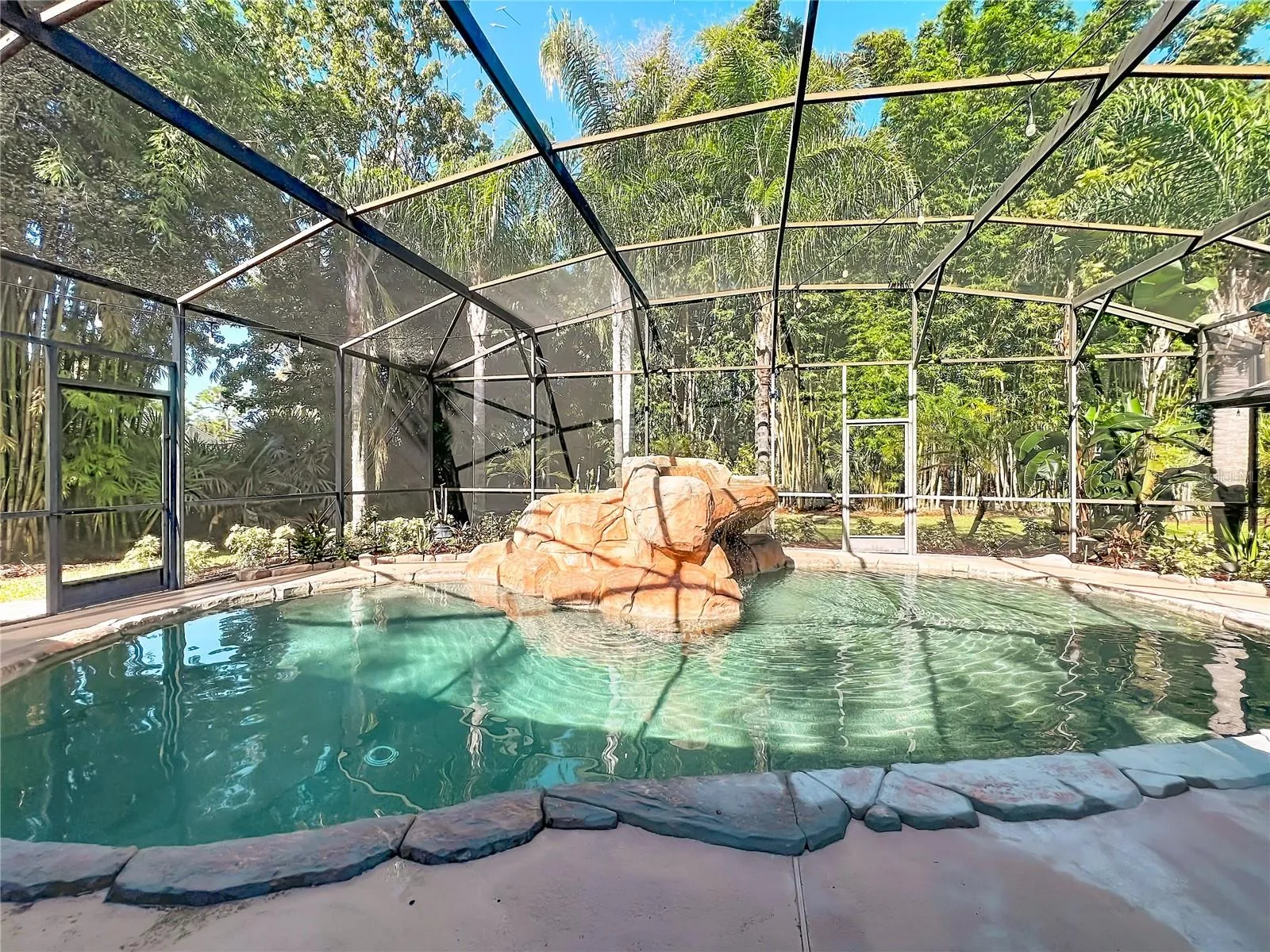 Custom Pool