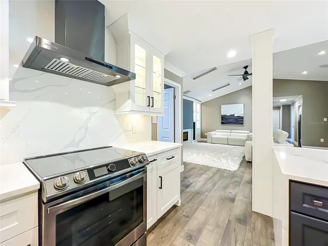 Range with Hood