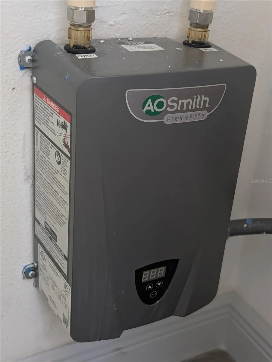Tankless water heater