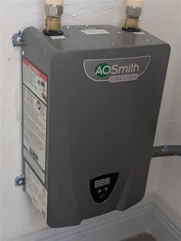 Tankless water heater