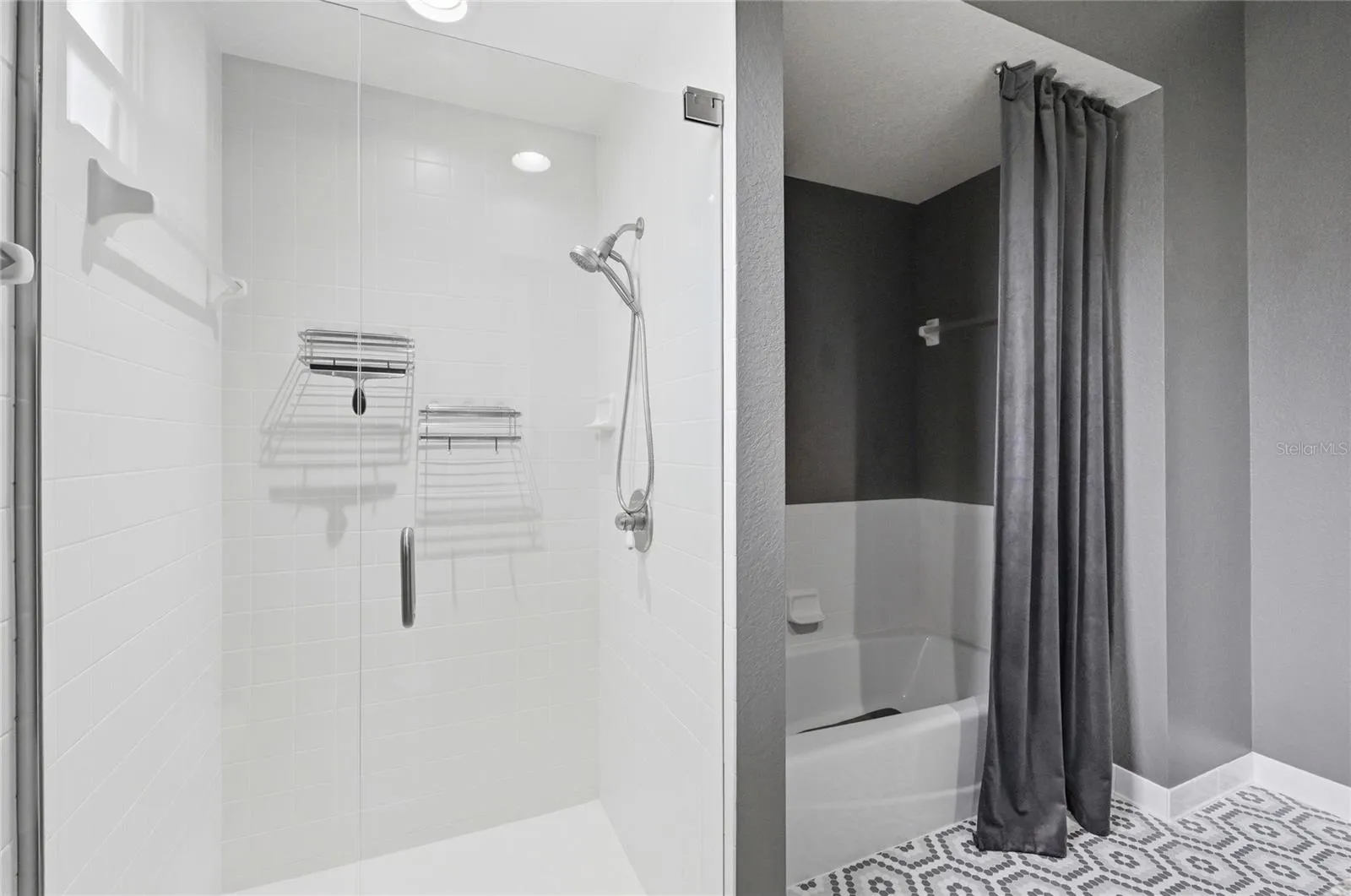 Second Bath Walk-In Shower & Tub