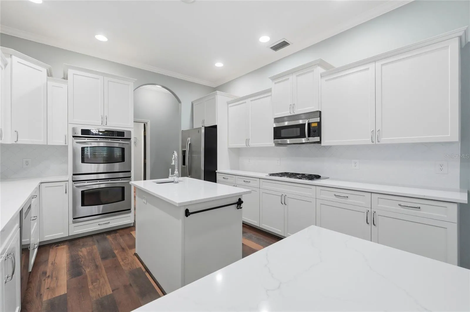 Double Ovens & Gas Cooktop