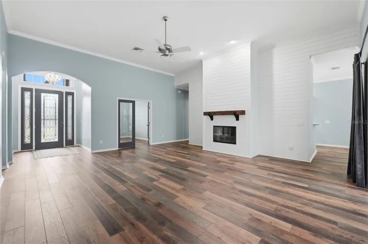 Spacious Great Room