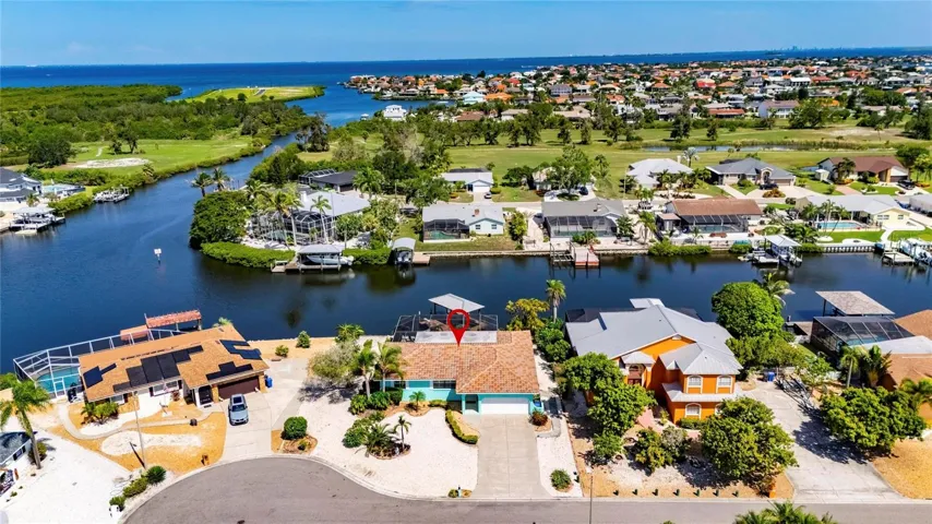 Welcome to 923 Golf Island Dr.