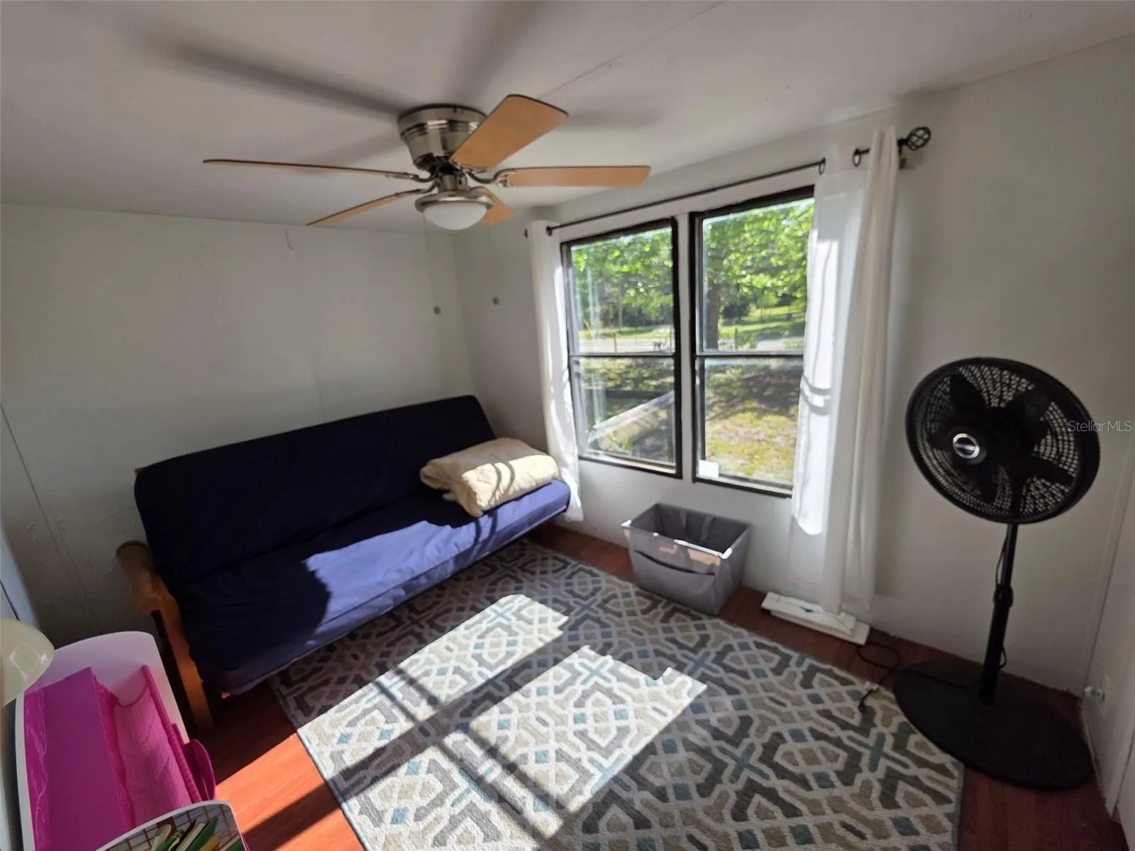 BEDROOM 2