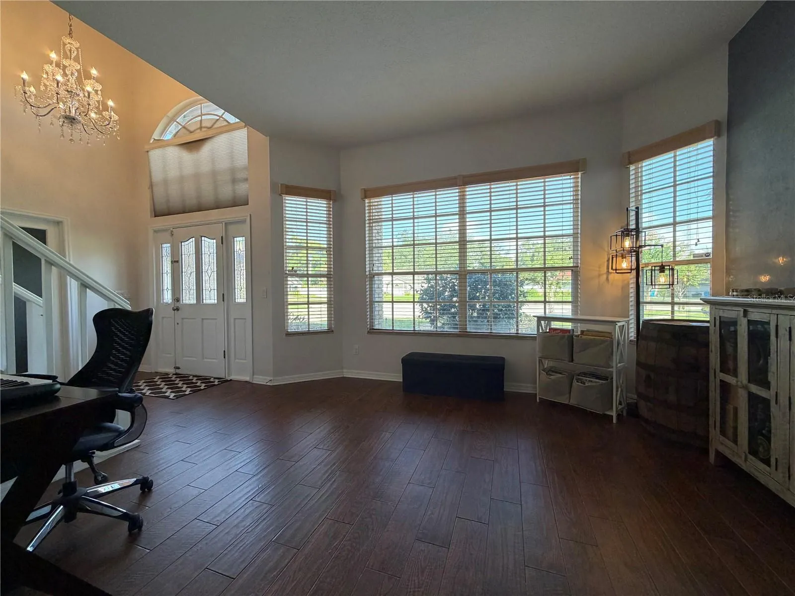 Formal dining room/front room