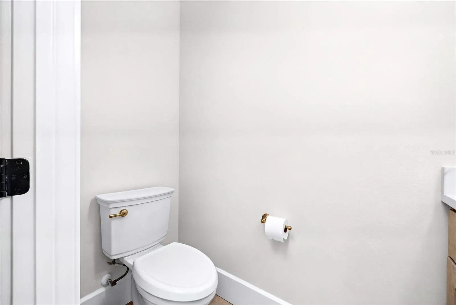 1/2 Bath