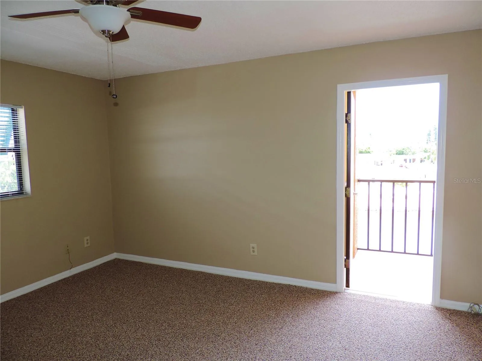 Bedroom also has access to Balcony