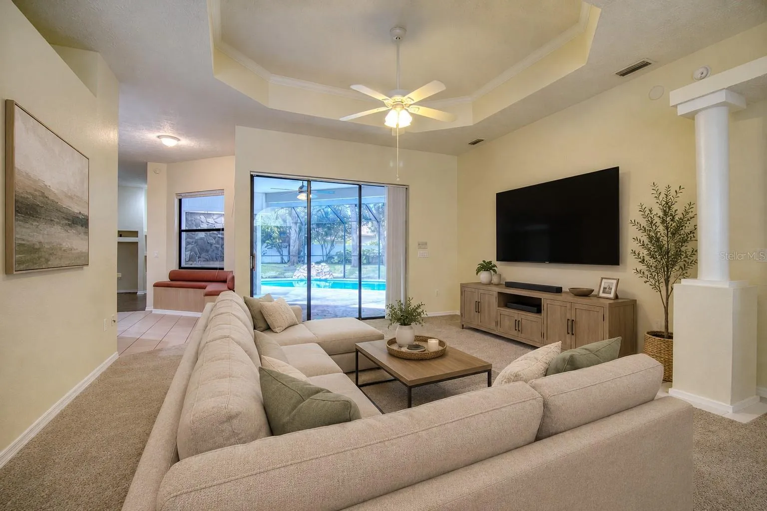 Living room (staged)