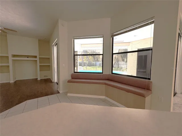 window seat/breakfast nook