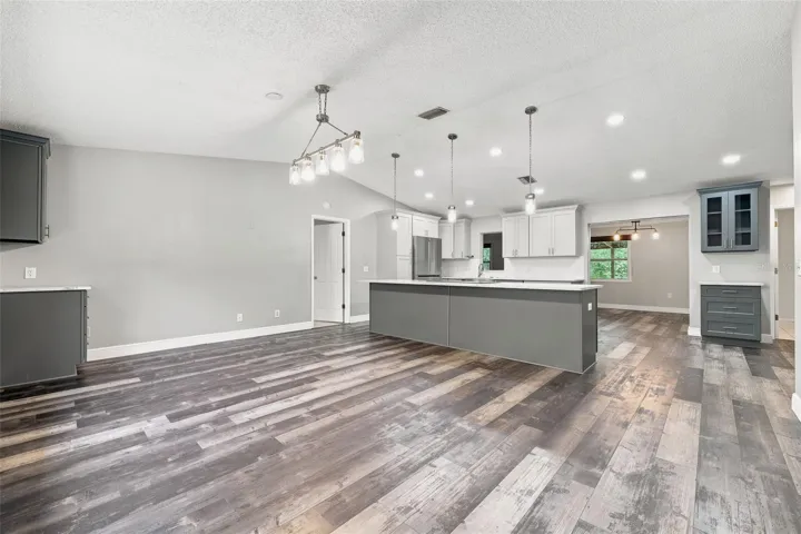 Living/Kitchen