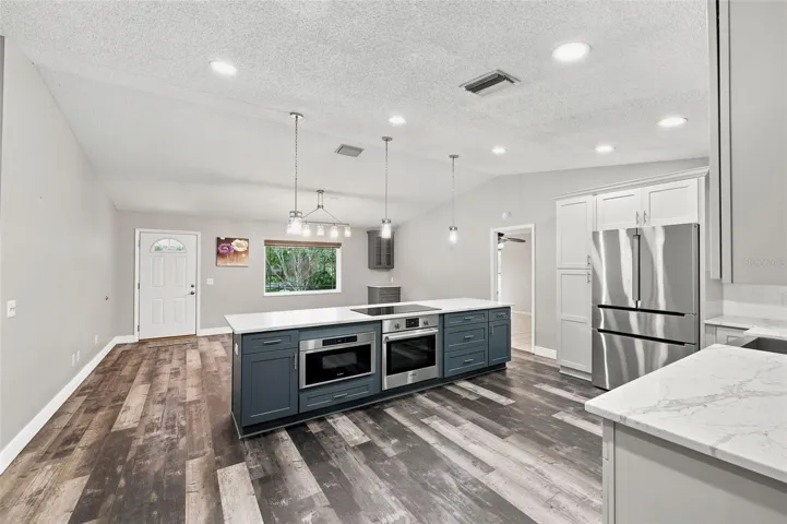 Kitchen/Living