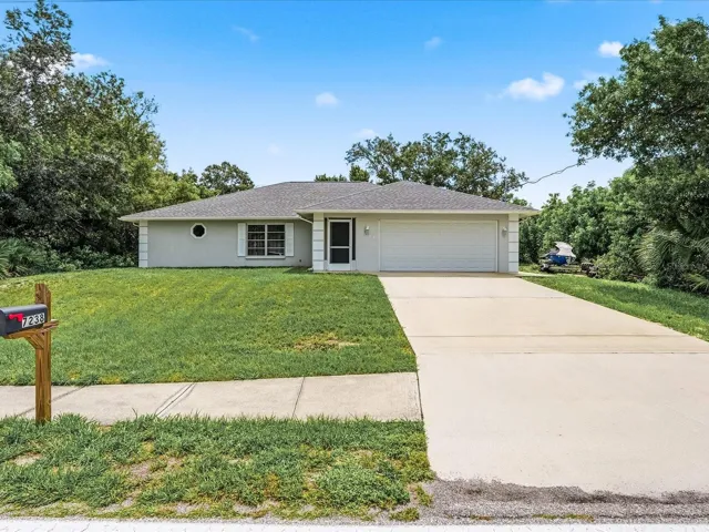 Front of 7238 Spinnaker Blvd