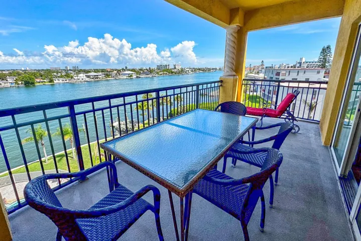 PREFECTLY LOCATED IN THE HEART OF TREASURE ISLAND. DIRECTLY ON THE WIDE OPEN INTRA-COASTAL AND ACROSS FROM THE GULF.
