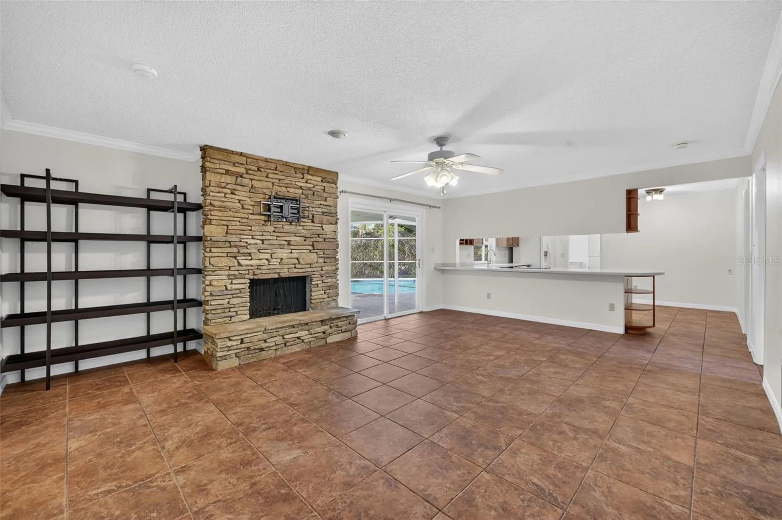 Family room with built-in shelving