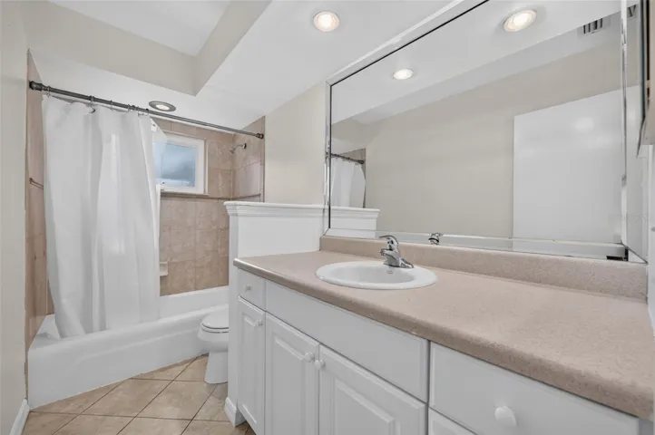 Bathroom 3 with tub and shower