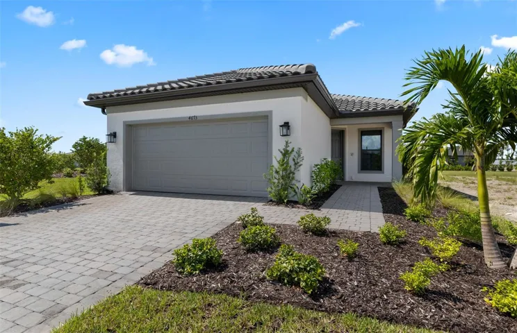 Photos are of similar Contour home. Homes may vary.