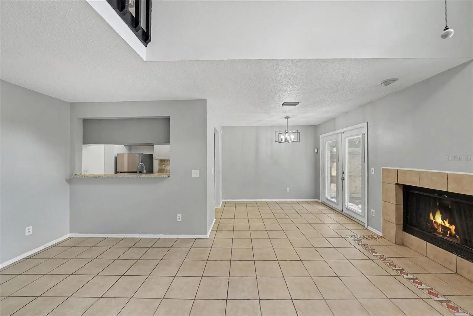 Living Room/ Dining Room