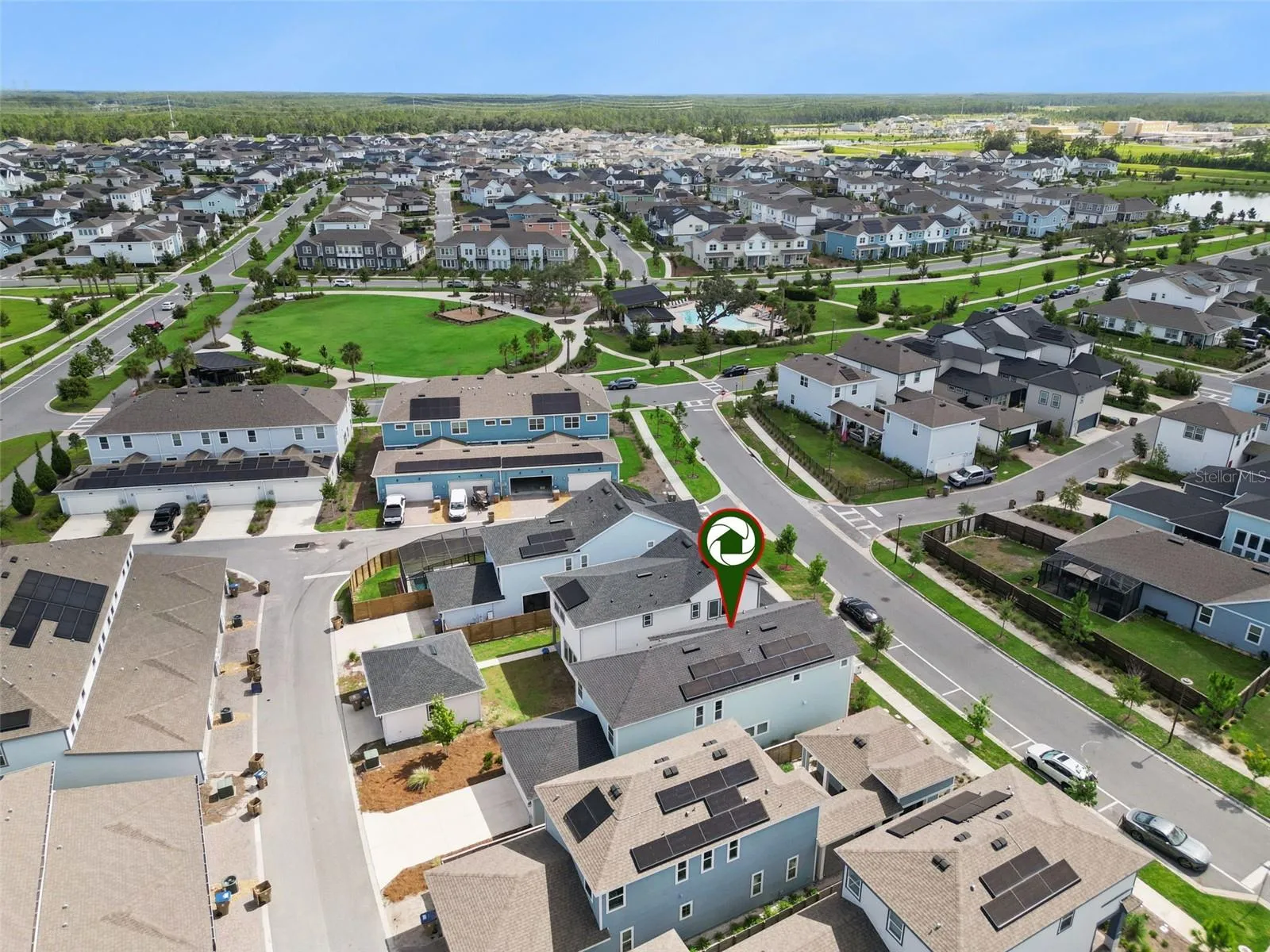Excellent location inside the neighorhood,  house is positioned minutes to the pool, playground and pond trail.