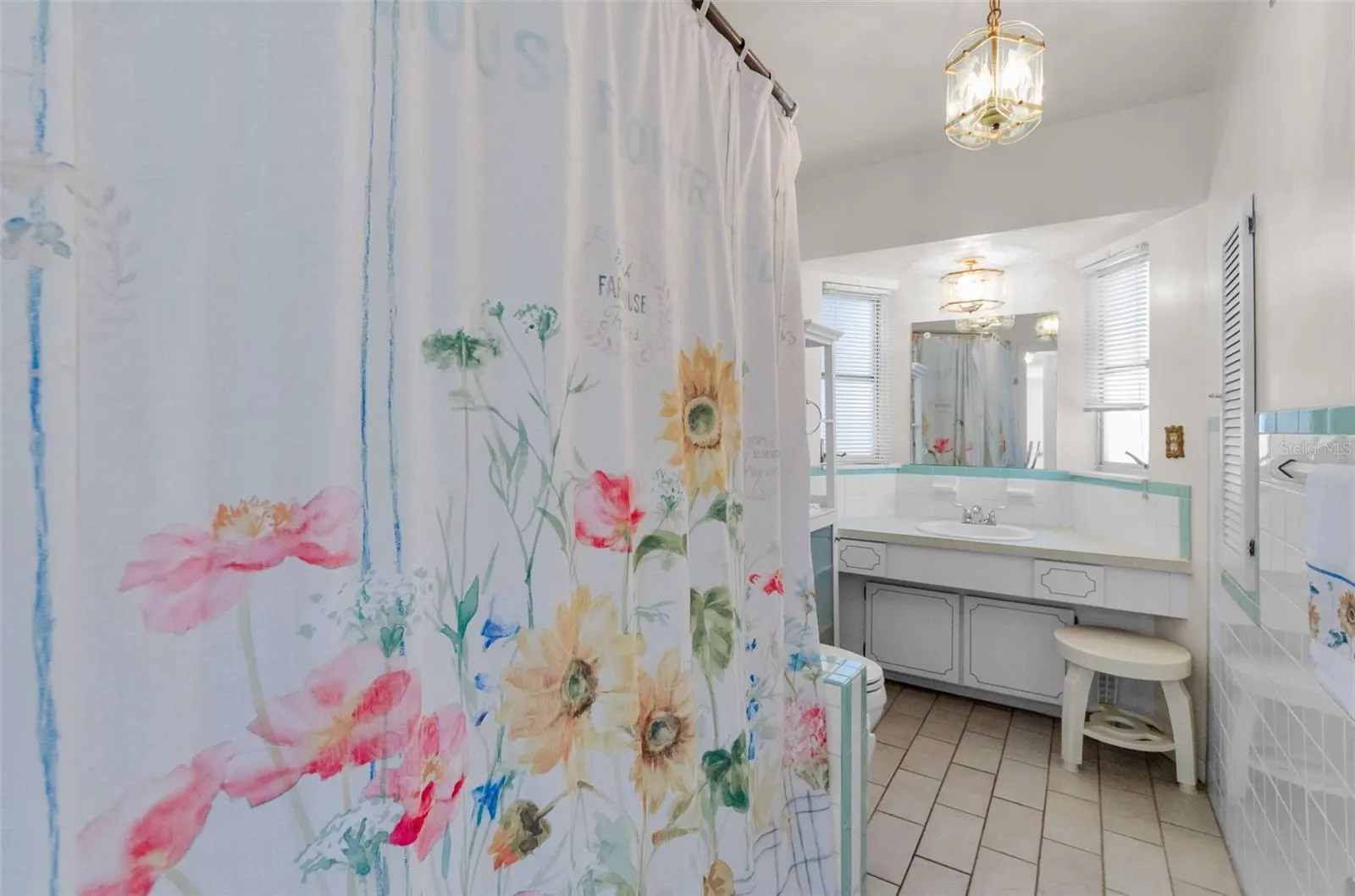 2nd bathroom