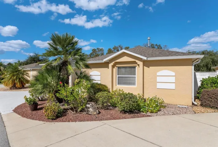 2117 SMOAKS ST*VILLAGE OF TALL TREES*BOND PAID!