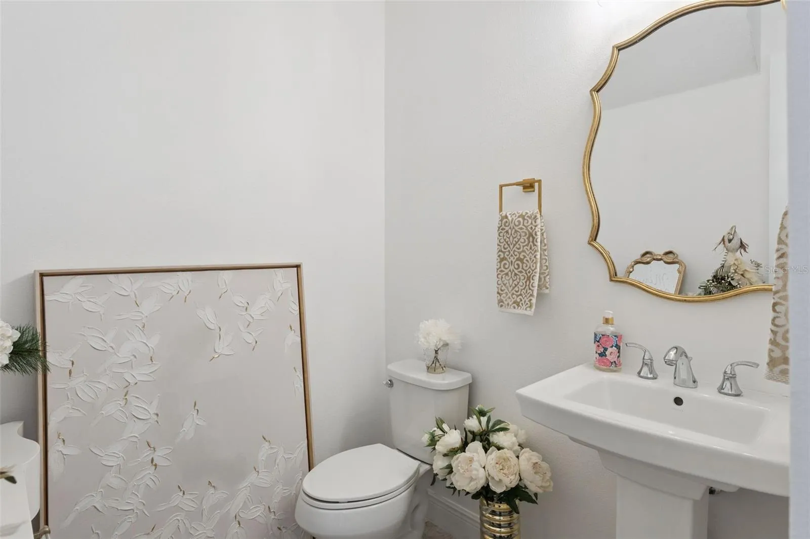 Downstairs guest bathroom