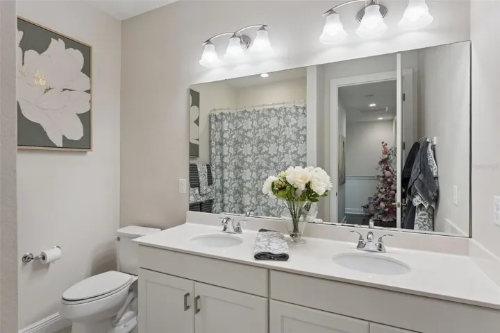 Upstairs Second bathroom